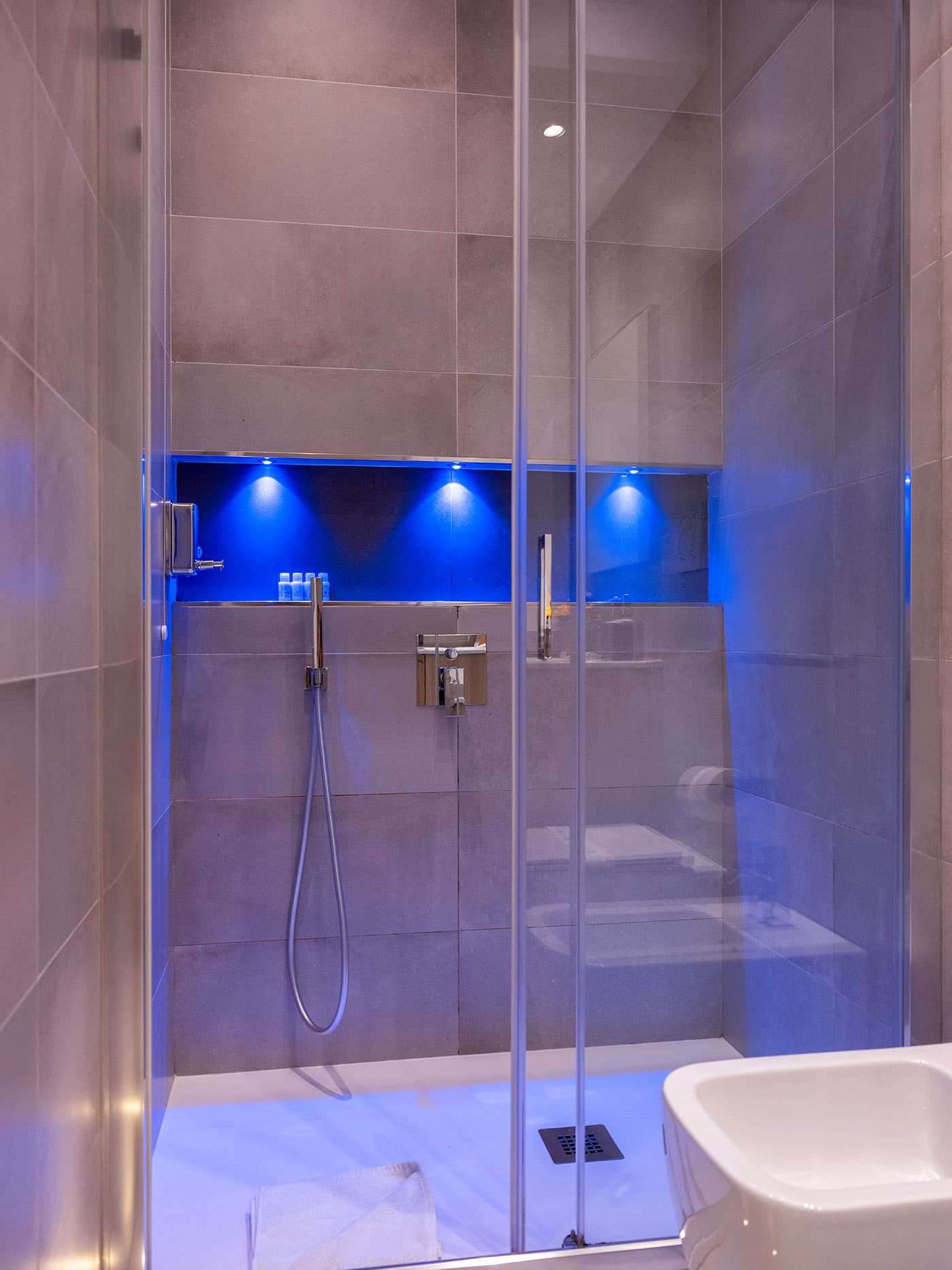 Abba Rooms